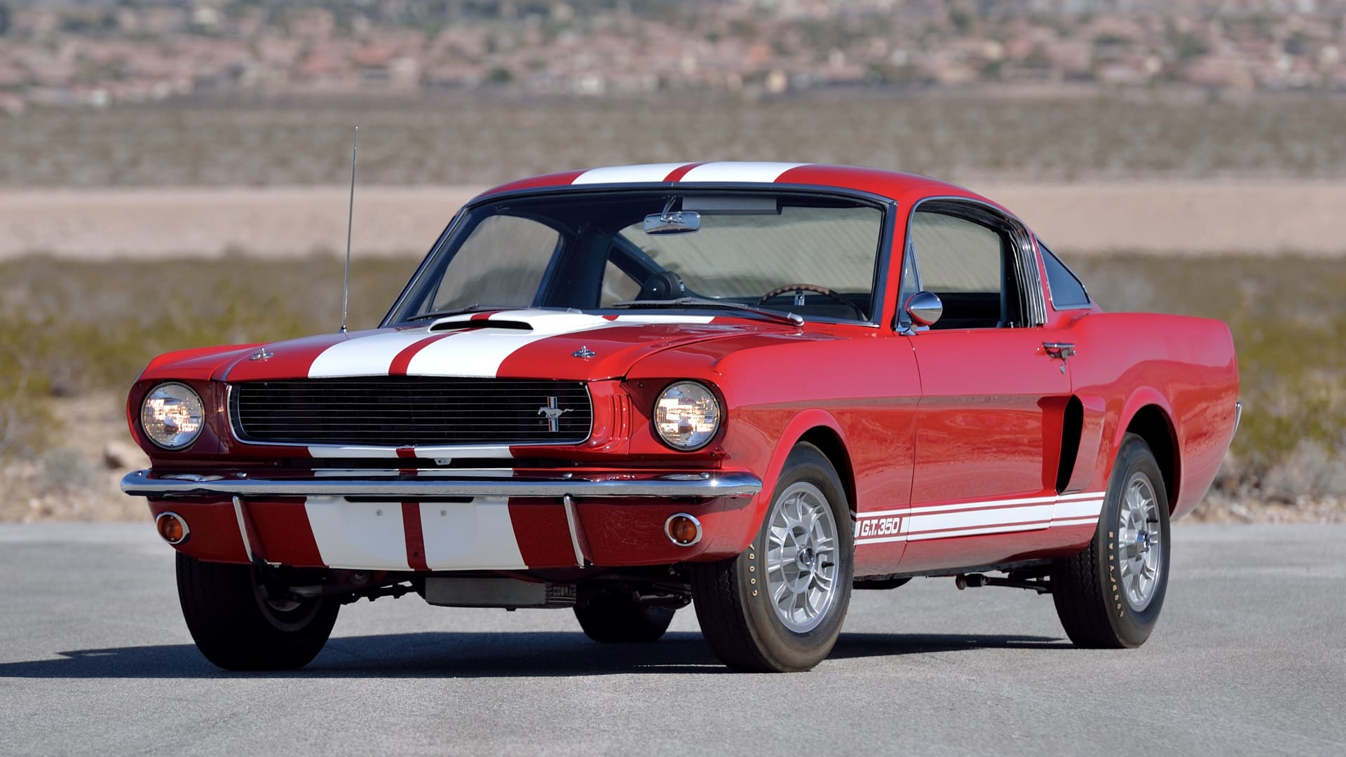 Mecum Auctions Photography Guide // Shelby GT350 three-quarter front view left facing