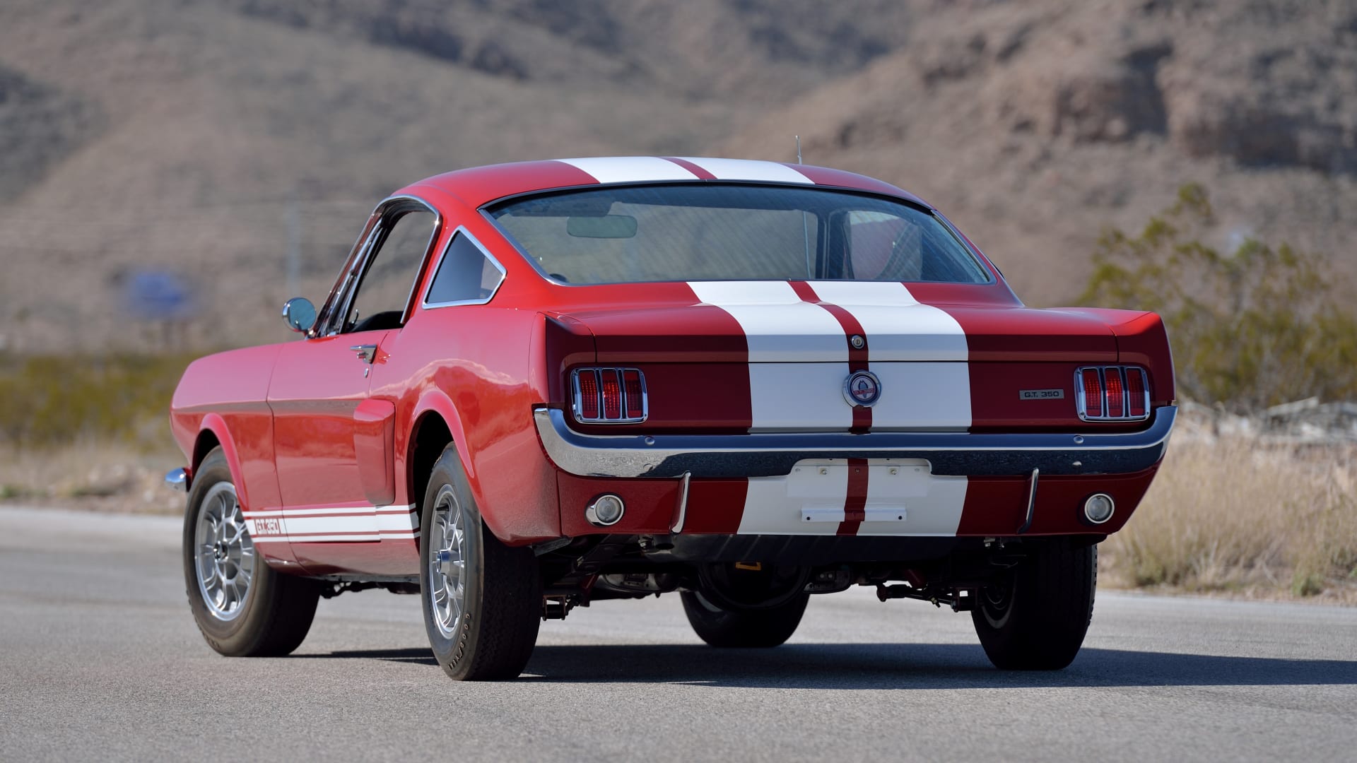 Mecum Auctions Photography Guide // Shelby GT350 three-quarter rear view left facing