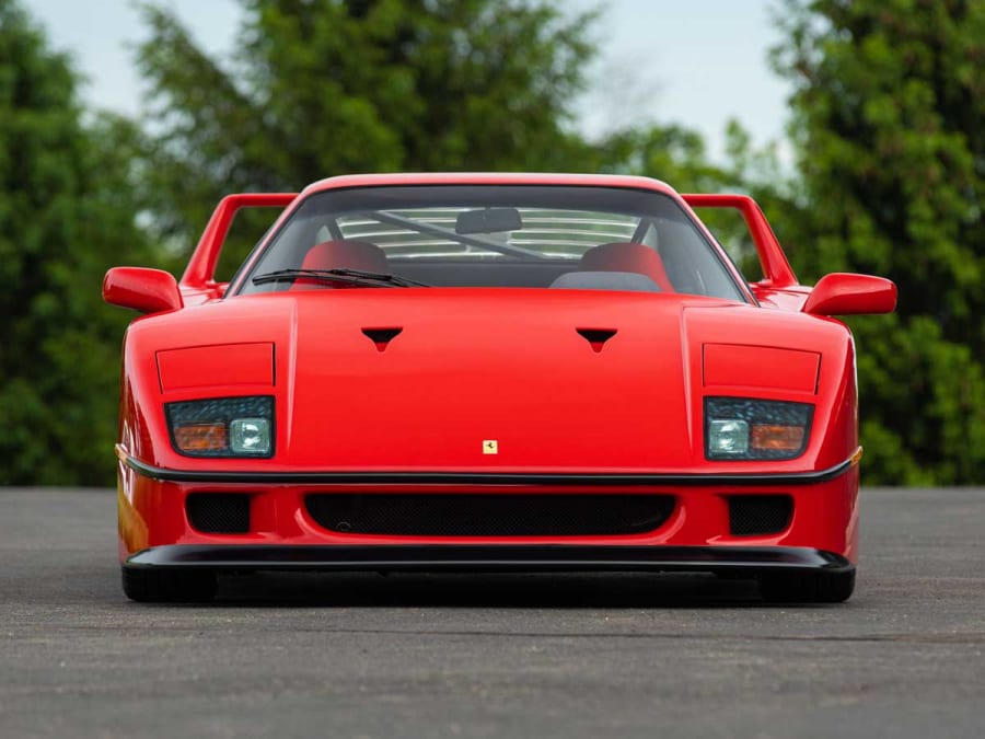 1990-ferrari-f40-mecum-