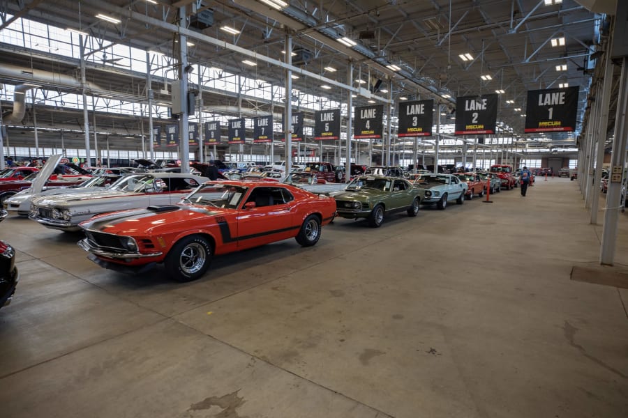 Mecum Indy Fall Special Collector Car Auction Reaches 13.4 Million in