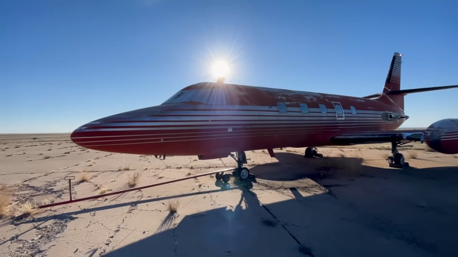 Elvis Presley's Jet Found Parked In The Desert - Mecum Auctions