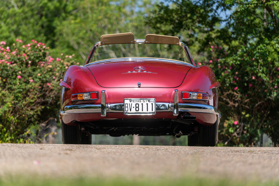 メルセデスベンツ300 SL Touring(1957) 赤 1957 Mercedes-Benz 300 SL Roadster | Gooding Christie's