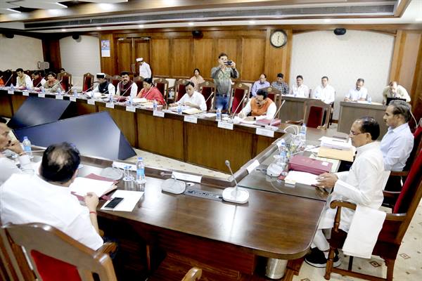 प्रदेश में सड़क और फ्लाई-ओवर निर्माण के लिये 1881 करोड़ की स्व?