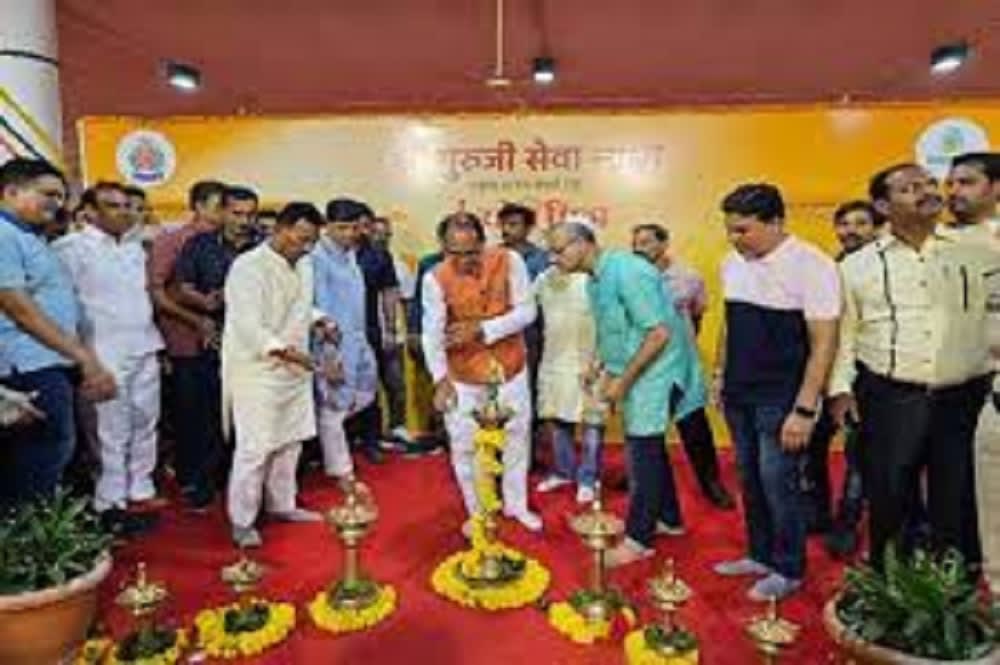मनासा में मुख्यमंत्री श्री चौहान के जन-दर्शन में नागरिको