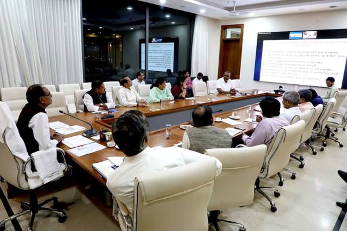 प्रधानमंत्री श्री मोदी सागर में संत रविदास मंदिर का भूमि