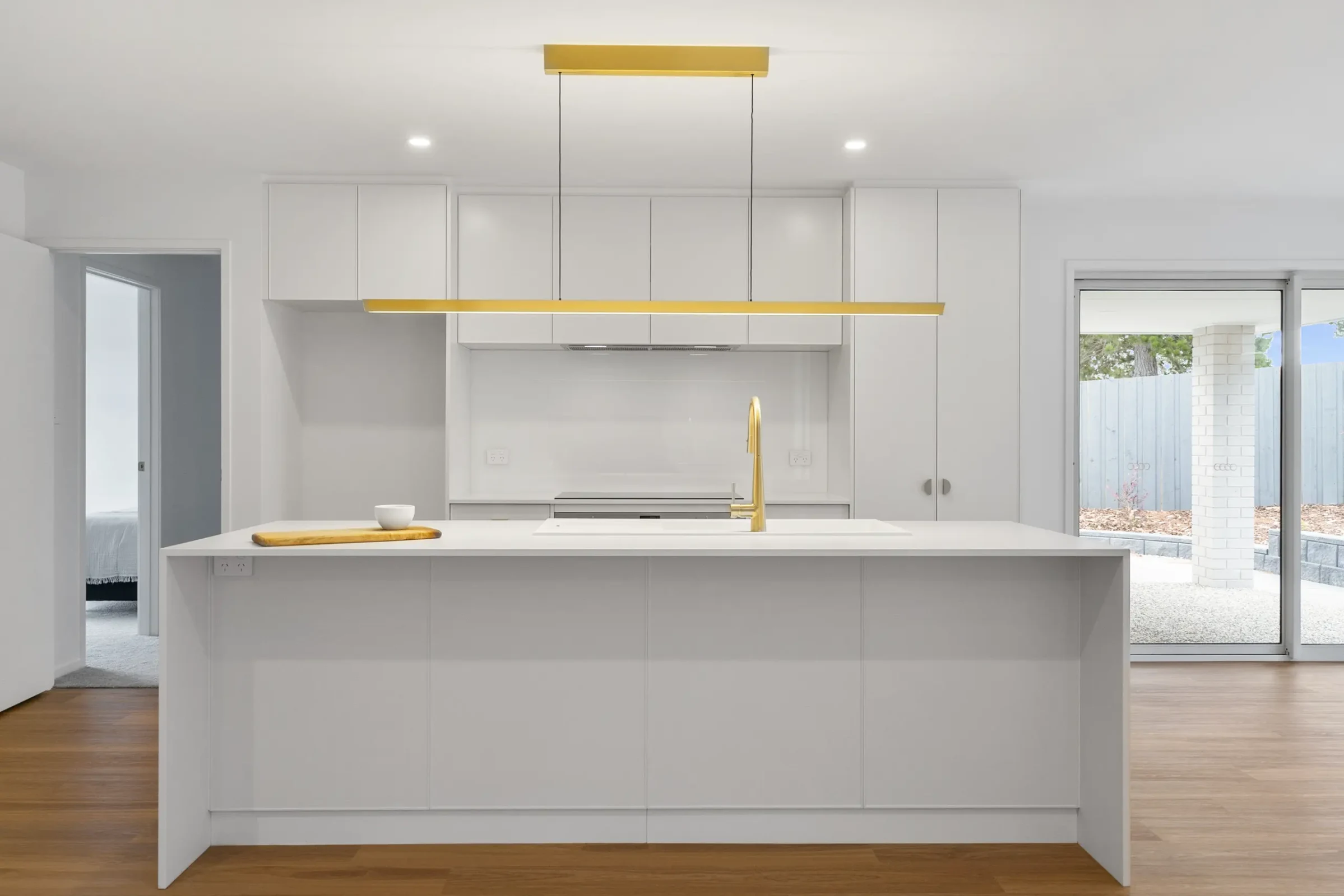 009_Open2view_ID802060-1_Stony_Point_Drive.webp