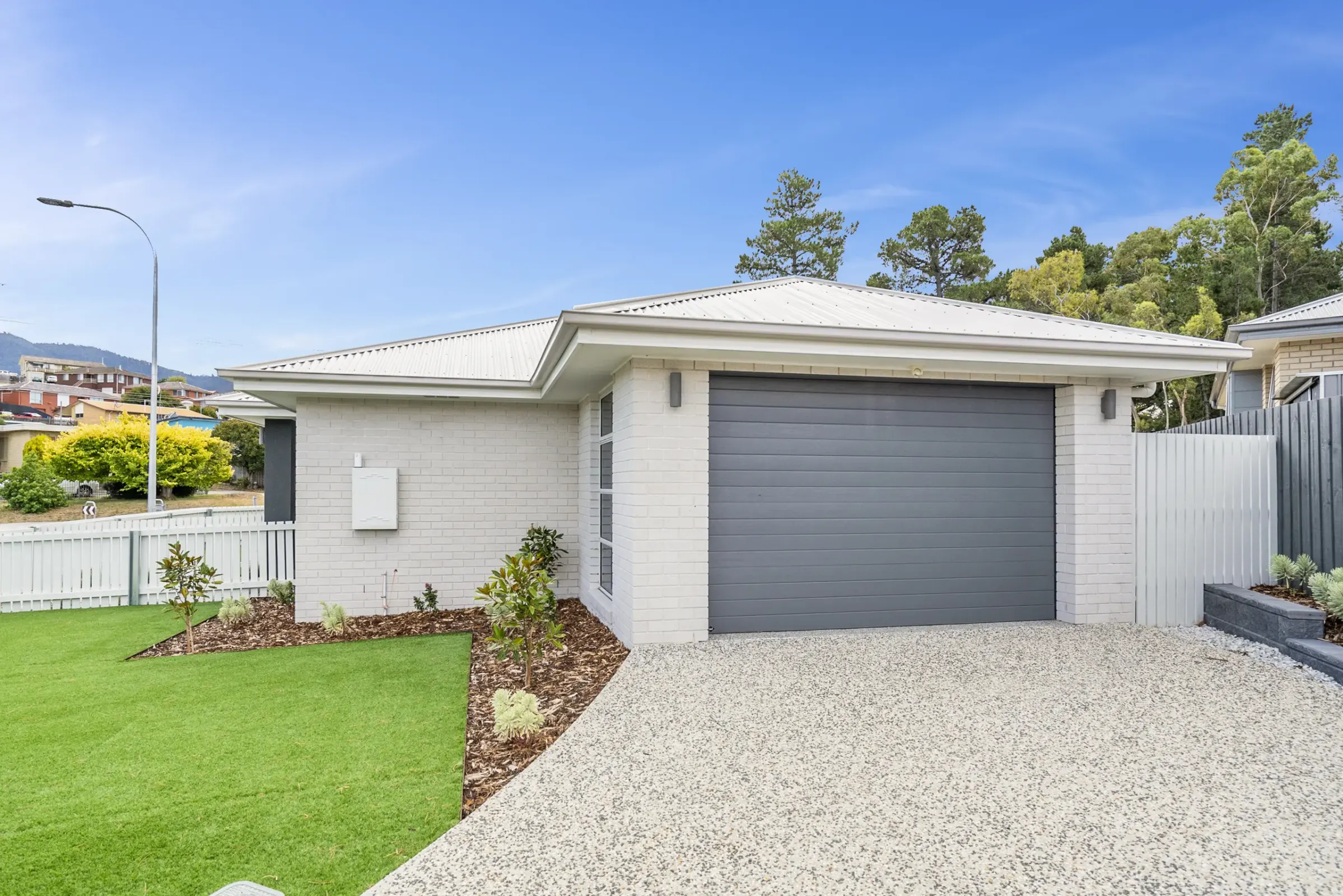 028_Open2view_ID802060-1_Stony_Point_Drive.webp