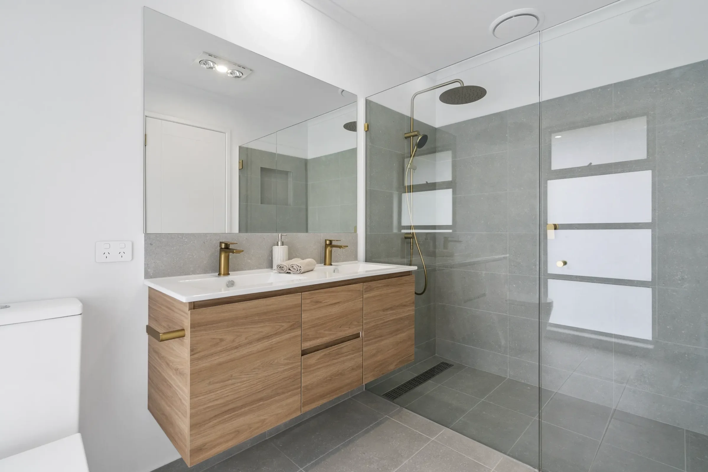 018_Open2view_ID802060-1_Stony_Point_Drive.webp