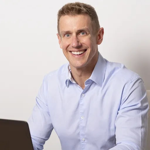 Dr Adam Abbs