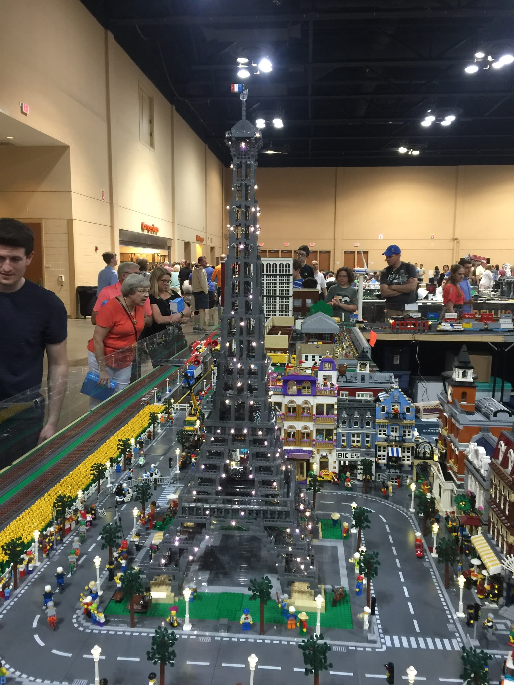 A Month of Lego Creator Expert Landmark Buildings Eiffel Tower 10181