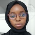 Titulaire d'un Master 2 à Dauphine passionnée de partage de connaissances, je propose des cours de soutien en visio