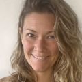 Professeure de yoga et diplômée en licence sciences de l’éducation