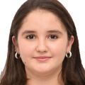 Étudiante en Master à Lyon 2, je propose des cours de maths, physique, informatique et sciences. Basée à Oullins