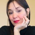 Titulaire d’un Master 2 et étudiante en DSCG, je propose des cours de soutien scolaire tous niveaux