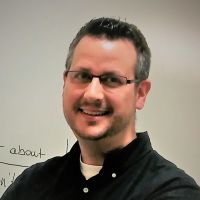 Professeur au Coll&egrave;ge Saint-Pierre (Saint-Brieuc) dipl&ocirc;m&eacute; de Cambridge donne cours d'anglais