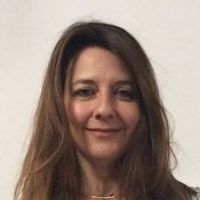 Professeur en activit&eacute; donne des cours d'anglais et d'allemand de la sixi&egrave;me &agrave; la terminale