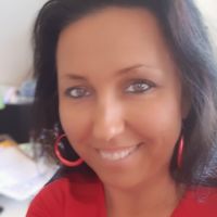 Professeur des &eacute;coles contractuelle, je m'investis dans la r&eacute;ussite de tous les &eacute;l&egrave;ves, en ciblant leurs difficult&eacute;s