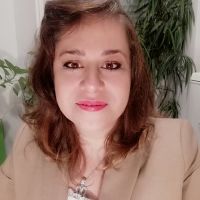 Professeure certifi&eacute;e anglais( IELTS Academic 7) et Master en Ing&eacute;nierie et management