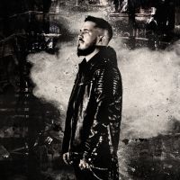 Professeur de guitare donne cours &agrave; domicile, &eacute;galement musicien en groupe et technicien guitare, 10 ans d'exp&eacute;rience.