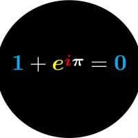 Docteur &agrave; l'universit&eacute; Paris-Saclay donne des cours en math&eacute;matiques par visioconf&eacute;rence.