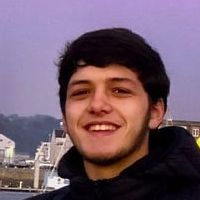 je suis &eacute;tudiant en premi&egrave;re ann&eacute;e de m&eacute;decine