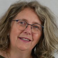 Professeur particulier et formatrice avec 25 ann&eacute;es d'exp&eacute;rience donne cours de Maths pour lyc&eacute;ens