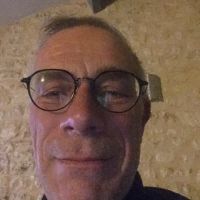 Passionn&eacute; par les math&eacute;matiques, les sciences &eacute;conomiques, je d&eacute;sire transmettre ma passion &agrave; des &eacute;l&egrave;ves en difficult&eacute;.