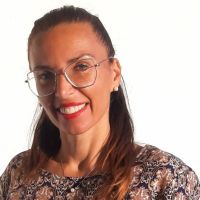 Formatrice dans le priv&eacute; titulaire d une licence en communication propose soutien scolaire.