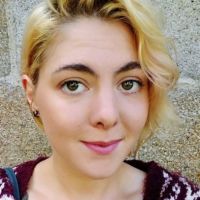 Professeur de FLE en ligne, ancienne &eacute;tudiante de pr&eacute;pa litt&eacute;raire et sciences Po, cours personnalis&eacute;s et modernes