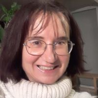 Professeur en lycée depuis 15 ans propose des cours de soutien et aide aux devoirs du CP jusqu'à la 3ème