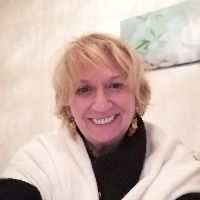 Transmettre est ma passion et mon m&eacute;tier depuis 20 ans. Pr&eacute;paration au grand oral, anglais, fran&ccedil;ais.