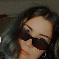 &Eacute;tudiante en Master 2 donne cours pour apprendre grec