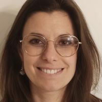 Titulaire d'un master2 en droit notariat, donne cours de droit et de fran&ccedil;ais. J'interviens aussi en soutien scolaire.