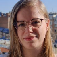 Future professeure certifi&eacute;e (actuellement M1) de l'&eacute;ducation nationale donne cours niveau coll&egrave;ge et lyc&eacute;e &agrave; Paris.