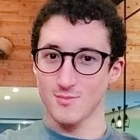 Doctorant chercheur en math&eacute;matiques appliqu&eacute;s, je donne des cours de math&eacute;matiques en v