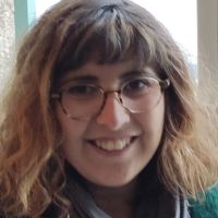 Titulaire de 2 masters : marketing et m&eacute;diation, je vous aide dans la pr&eacute;paration de vos rendus et oraux.