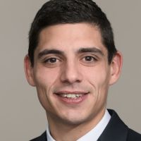 Enseignant particulier, titulaire d'un master 2, propose cours du second degré (ES/STMG), BTS, filière universitaire.