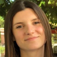 Dipl&ocirc;m&eacute;e d'une licence en Management et Marketing &agrave; l'Universit&eacute; de Paris, je propose diff&eacute;rents cours de soutien.