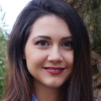 Professeur des &eacute;coles, je donne des cours niveau primaire et coll&egrave;ge (mati&egrave;res litt&eacute;raires).