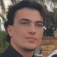 Étudiant de troisième année en Biologie dans une Université Anglaise, j'aide en Anglais et Biologie
