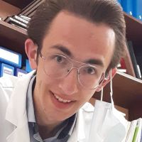 Interne en M&eacute;decine passionn&eacute; de Sciences donne cours de Math&eacute;matiques et de Physique-Chimie jusqu'&agrave; la Terminale