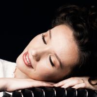 Musicienne professionnelle propose cours de piano, accord&eacute;on, solf&egrave;ge, &eacute;veil musical et option musique au bac.