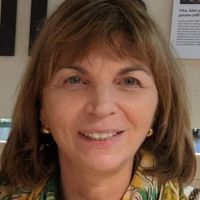 Titulaire d'un DUT et d'un master en ressources humaines, j'ai toujours encadr&eacute; des jeunes en entreprise.