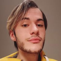 Etudiant en deuxi&egrave;me ann&eacute;e de license LLCER anglais &agrave; Valence, propose cours d'anglais pour d&eacute;butants et interm&eacute;diaires