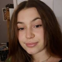 Titulaire d'une Licence de langues &eacute;trang&egrave;res appliqu&eacute;es sp&eacute;cialis&eacute; en anglais, espagnol et portugais.