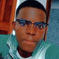 &Eacute;tudiant en m&eacute;decine propose cours en physique_chimie