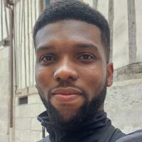 Titulaire d'une licence en sciences du langage, je donne des cours de fran&ccedil;ais, et j'aide aux devoirs maison.