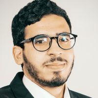 Élève ingénieur à CentraleSupélec en informatique propose des cours de maths, physique et informatique par webcam.