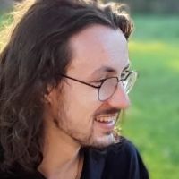 Bonjour! Actuellement en pr&eacute;pa int&eacute;gr&eacute;e &agrave; l'ENSIM, je souhaite vous aider &agrave; devenir meilleur(e) en maths et en physique!