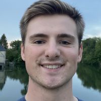 &Eacute;l&egrave;ve ing&eacute;nieur donne cours de Maths et de Physique